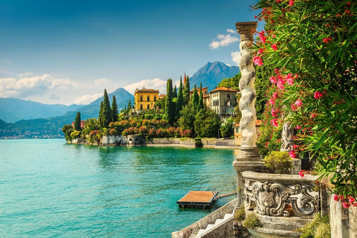 luxury hotel como lake